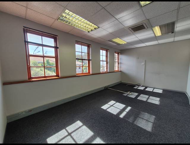 190M² OFFICE TO LET IN SANDTON CENTRAL